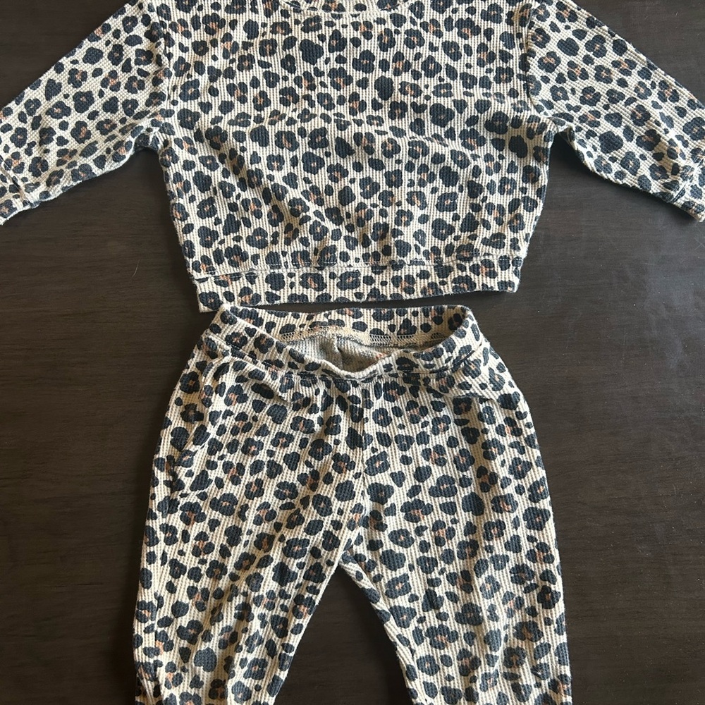 Cat & Jack Beige and Black Leopard Print Kids Pajama Set